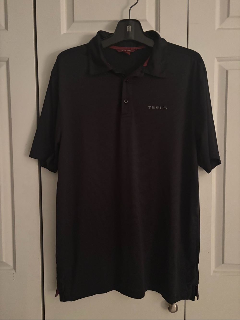 Tesla Black Short-Sleeve Polo with Subtle Logo men’s size medium